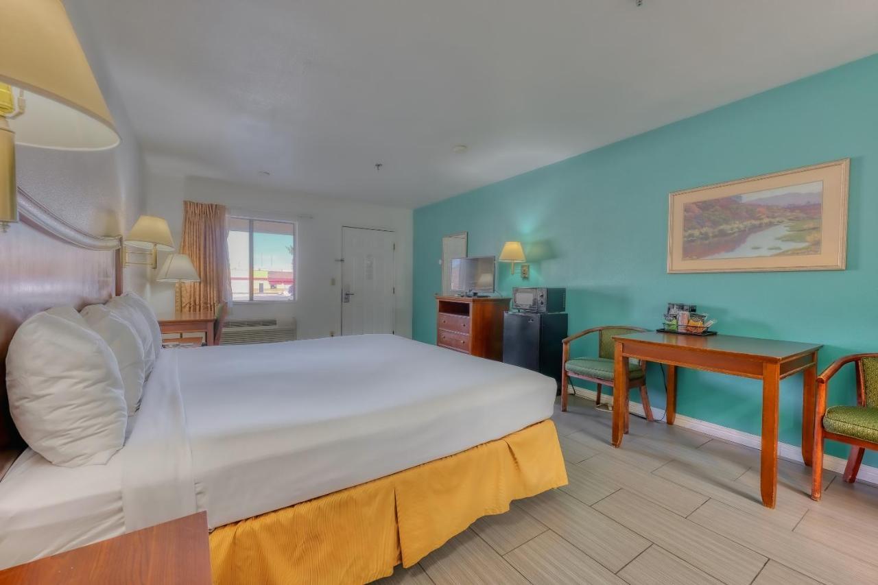 Rio Del Sol Inn Нидлс Экстерьер фото