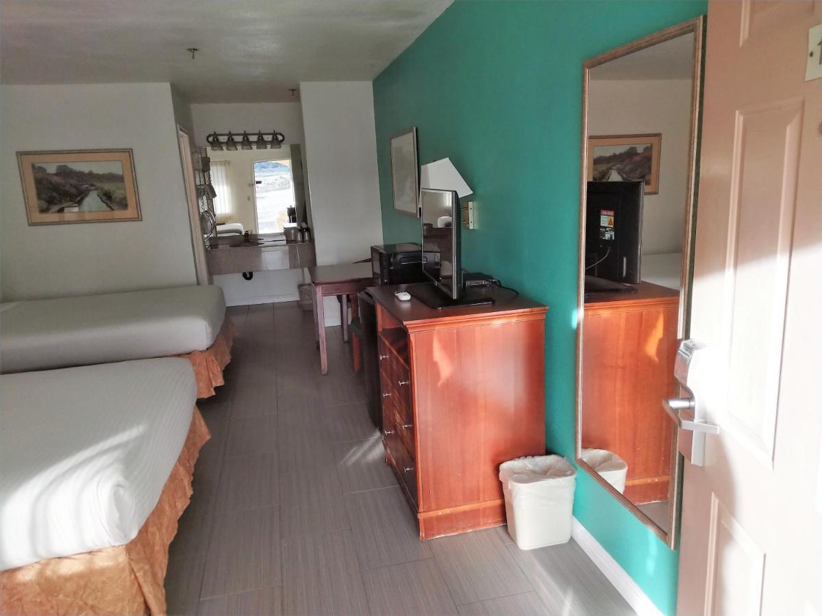 Rio Del Sol Inn Нидлс Экстерьер фото